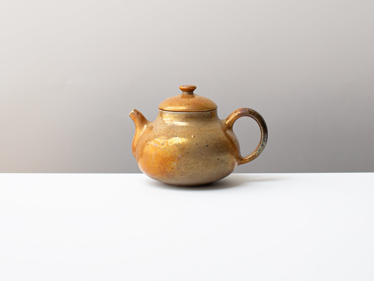 Seckel. Wood-fired teapot.